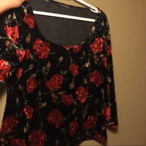 3/4 Sleeve Velvet Rose Top